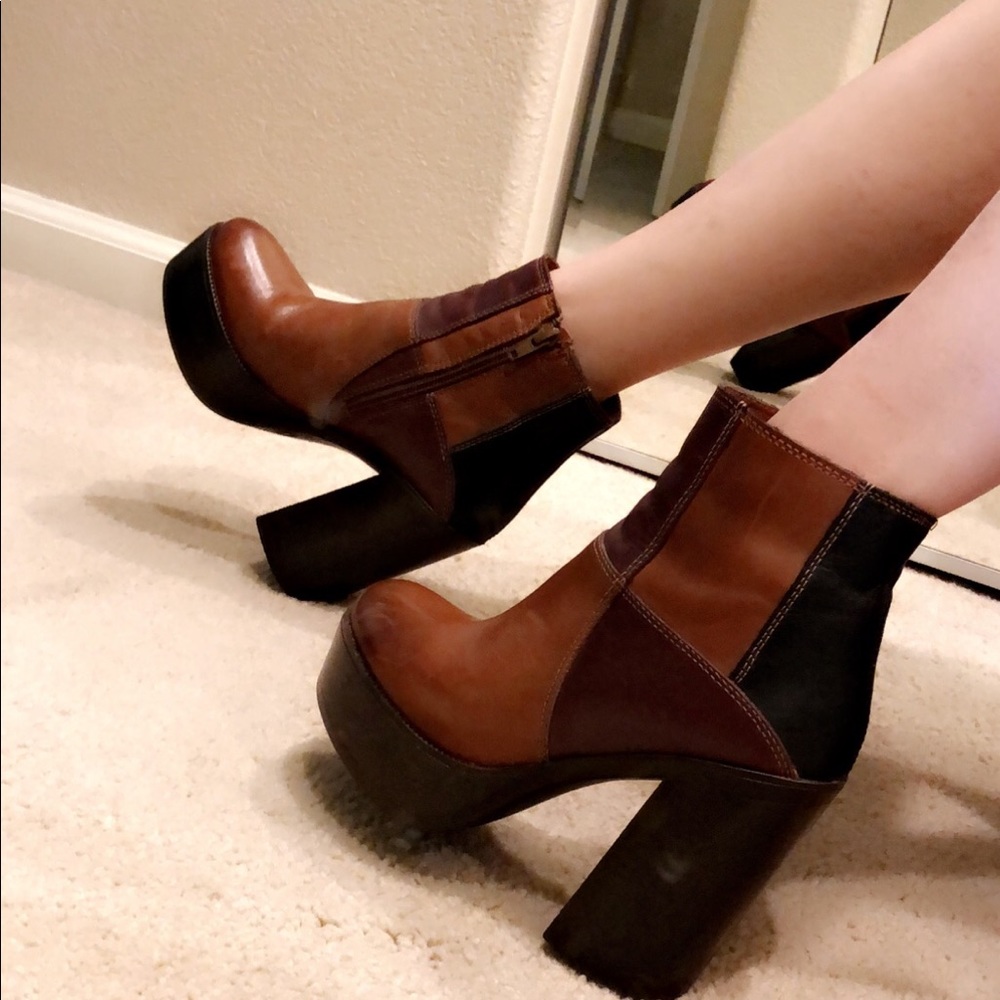 Steve Madden Gara boot size 6